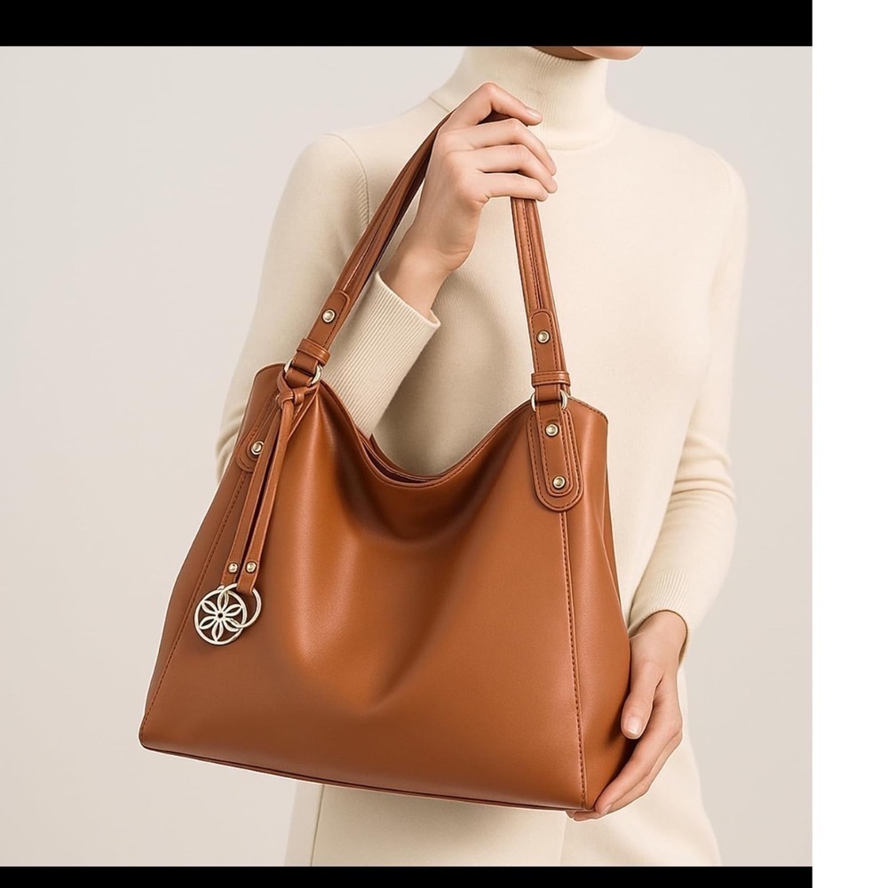 Classic caramel brown faux leather shoulder bag - Picture 8 of 8
